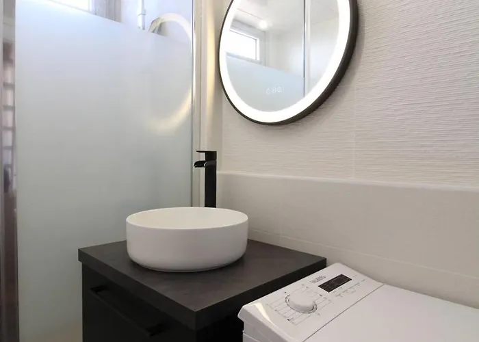 Superbe T3 Avec Extérieur à 50m De La *